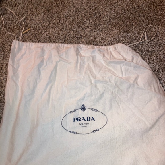 Prada bag - Picture 4 of 5